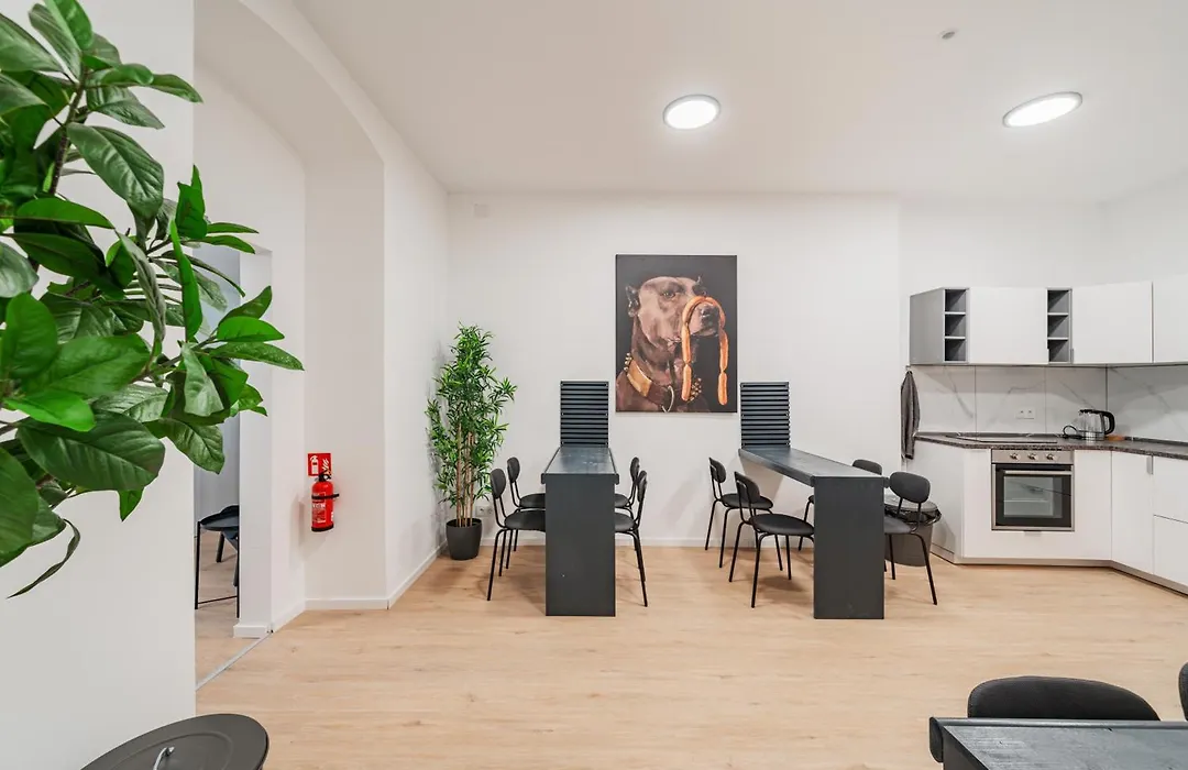 Chic Central City Rooms By Home2-1